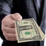 【ブラックでも10万借りたい】闇金以外でブラックでも借りられる厳選10社|即日融資のテクニックも伝授